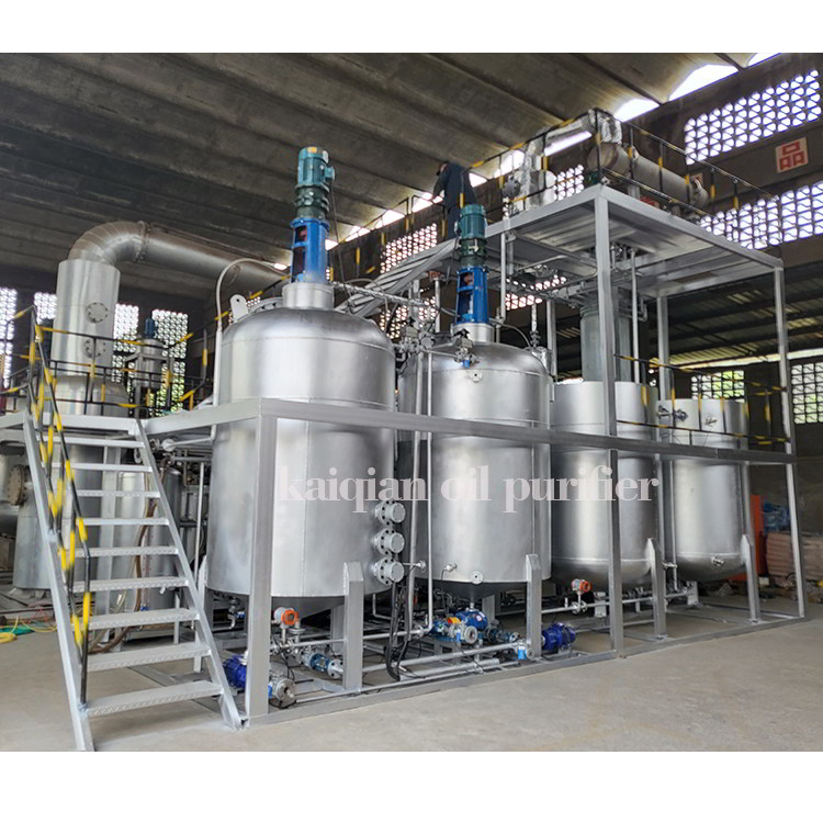 3 tons of waste oil refining diesel equipment with daily output is in operation